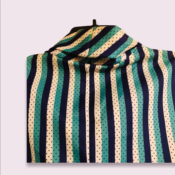 Vintage Striped Bow tie blouse - Picture 4 of 5